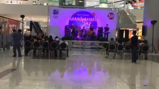 dB Technologies Ingenia IG4T on fullband - "Everybody wants to rule the World" смотреть онлайн