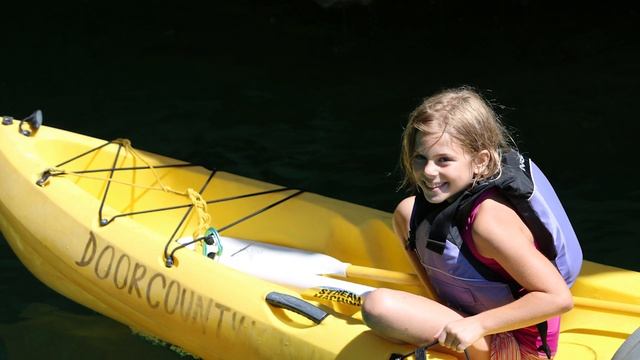 Cave Point County Park Kayaking Tour смотреть онлайн