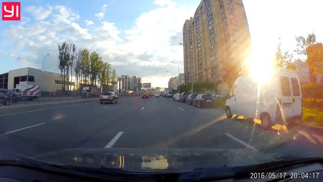 Суровый летчик на крошке Матизе! СпортРежим смотреть онлайн