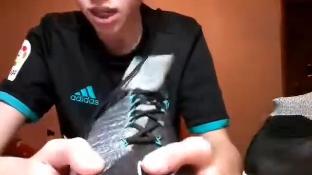 NIKE HYPERVENOM 3 vs NIKE HYPERVENOM 2 смотреть онлайн