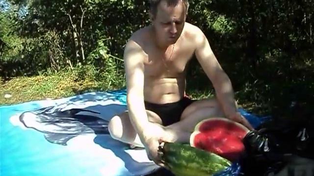На пикнике летом 2010 смотреть онлайн