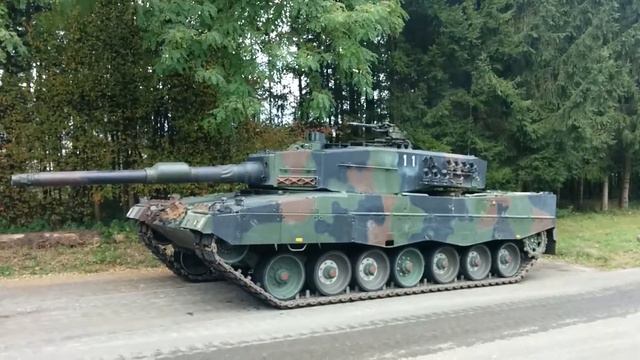 Leopard 2A4 Engine start смотреть онлайн