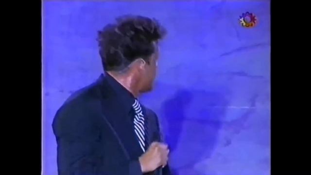 Luis Miguel & Diego Boneta - Amante Del Amor (Comparación) смотреть онлайн