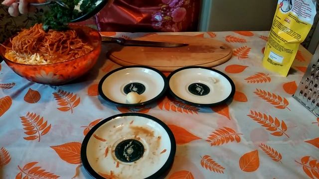 Салат Лисичка с корейской морковкой. смотреть онлайн