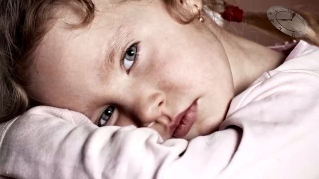 Мне надоело стирать твои портянки! Даже стиралки нет! Пилила жена своего неудачливого...