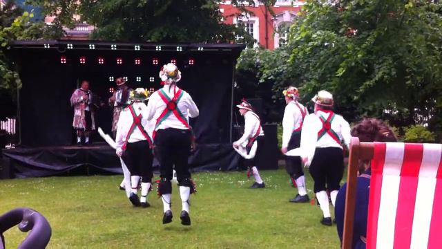 Reading Water Festival 2013 - the Kennet Morris Men смотреть онлайн