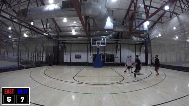 YOUTUBE BASKETBALL SHOWDOWN! (Adam Saleh and Slim vs QOP) смотреть онлайн