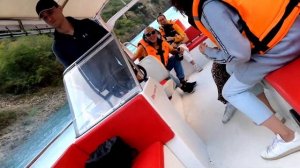 Дагестан. Катание на катере