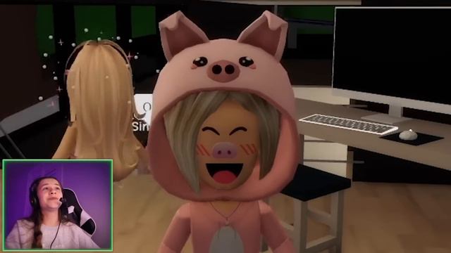 PRETENDING TO BE EVIL FRIENDS IN BROOKHAVEN!! смотреть онлайн