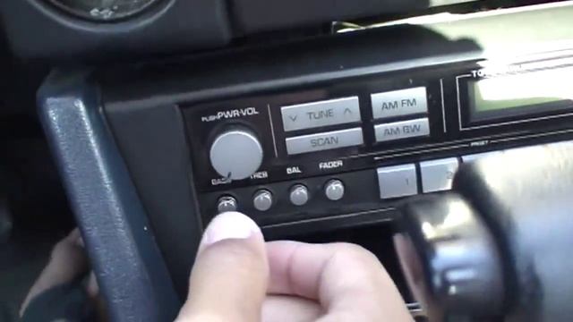 1987 Toyota Corolla SR5 AE86 In-Depth Tour смотреть онлайн