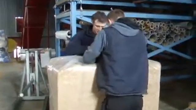 Упаковка в стружки в мешки / Spaene Verpakung in Sack bis 200 kg смотреть онлайн