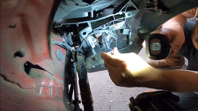 MINI COOPER R56 - Reflektor świateł Przeciwmgłowych I Pozycyjnych - Wymiana - Część 1