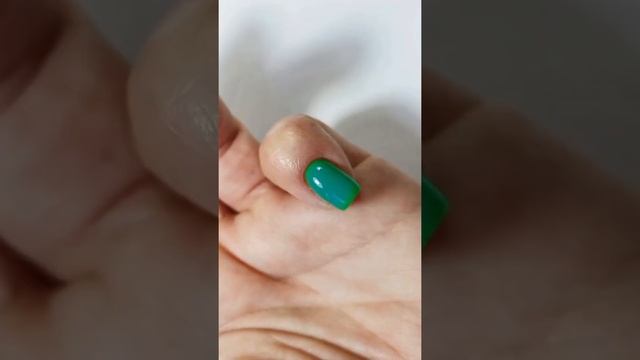 Цветные базы на непарных цветах. Acid Free Base NEON неоновые базы. Latex NEON неоновые гель-лаки смотреть онлайн