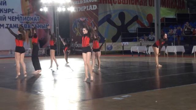 Jazz Dance / Джаз. Кубок Мира. Юниоры, формейшен, финал. Анс.танца "Шарм" (01.05.2014) - 00054 смотреть онлайн