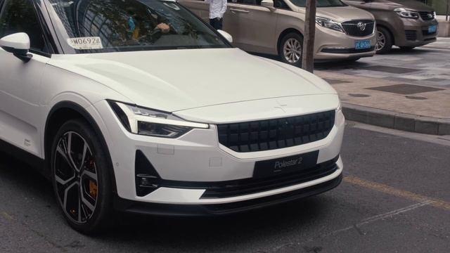 Polestar, the Electric Car Brand Redefining the Car Buying Experience смотреть онлайн