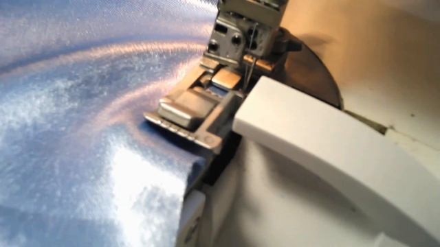 Ролевый шов на коверлоке Pfaff 4852 смотреть онлайн