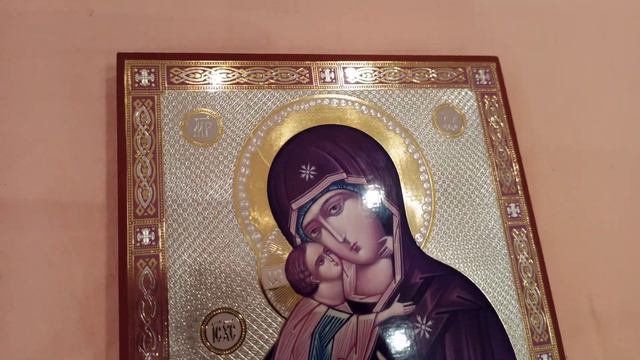 икона божьей матери Владимирская в деревянном киоте смотреть онлайн