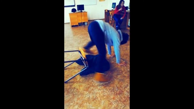 Тверк по старостянски! смотреть онлайн