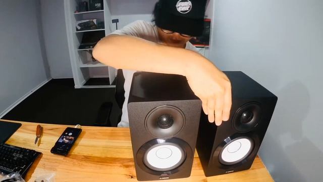 Yamaha NX-N500 Studio Monitor Unboxing смотреть онлайн