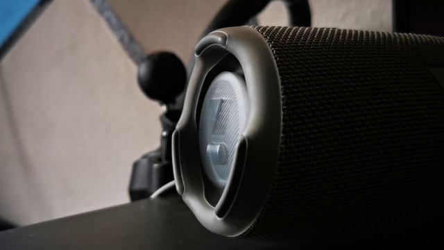 JBL Charge 5 Bass test / 100% volume смотреть онлайн