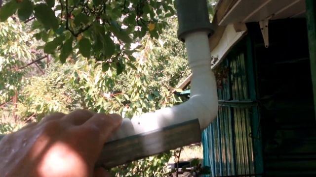 Собираем воду с крыши / ВОДОСТОК ОНЛАЙН / Гроза в нашем саду / Засуха летом 2022 / НАША ДАЧА смотреть онлайн