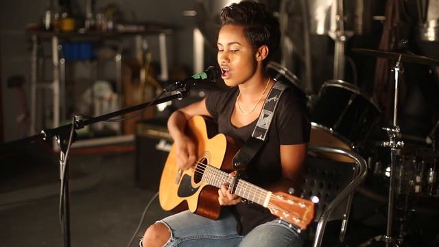 Erica Assai I Live Performance смотреть онлайн