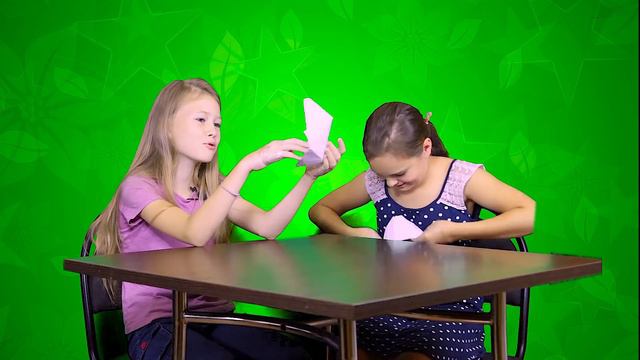 ОСТАЛАСЬ БЕЗ ПАЛЬЦА! ЧЕЛЛЕНДЖ БЕЗ БОЛЬШОГО ПАЛЬЦА смотреть онлайн