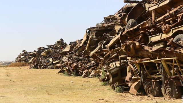 Кладбище советской военной техники в Африке смотреть онлайн