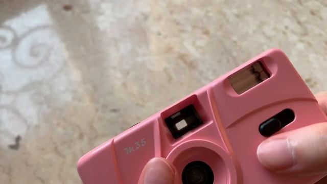 KODAK M35 | Unboxing, Sample Photos & Loading Film (kodak Gold)