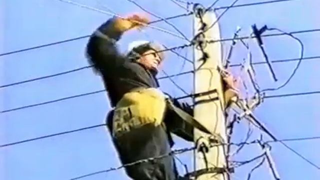 Освобождение пострадавшего от действия электрического тока 10 мин смотреть онлайн