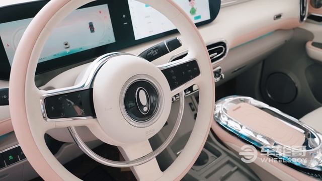 The Ora Ballet Cat Is A Retro EV Designed For Female Buyers смотреть онлайн