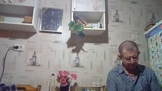 ПОМОГИТЕ БРОСИТЬ КУРИТЬ смотреть онлайн