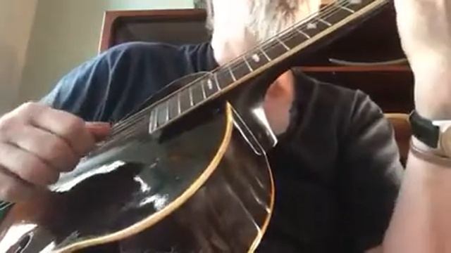 GIBSON L-7 (1934) DEMO: Very Early & Rare 16" Model смотреть онлайн