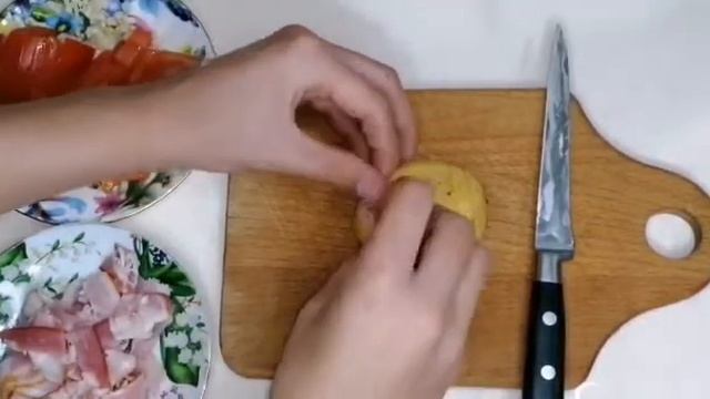 Запеченый картофель ,Гармошка‘ #запеченыйкартофель #гармошкакартошка#картошка#гармошка #Вкусно_мани смотреть онлайн