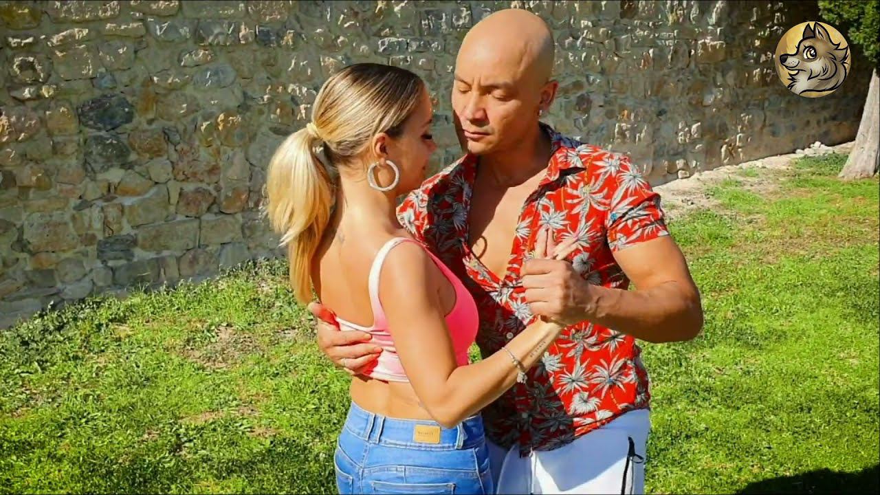 КОГДА ТЫ ВСТАНЕШЬ ПО УТРУ ( С ДОБРЫМ УТРОМ) - Михаил ДАЛИ - Бен и Анна (кизомба) смотреть онлайн