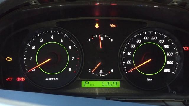 Chevrolet Captiva, снимаем приборку, лечим глюк уровня топлива. смотреть онлайн