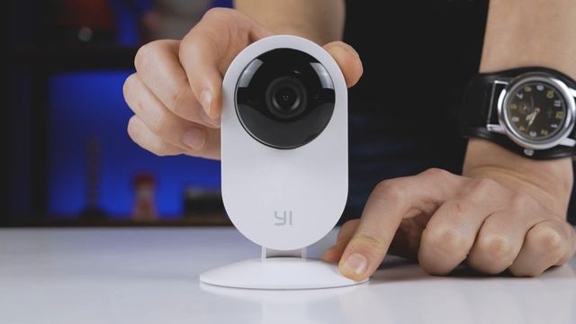 Домашняя камера YI 1080p Home Camera за 1 МИНУТУ смотреть онлайн