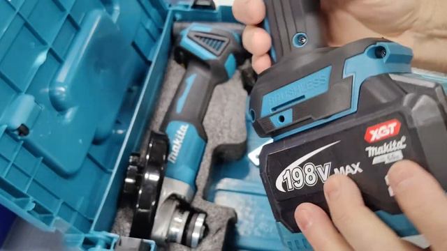 Обзор на китайский набор ударный ГАЙКОВЕРТ  700 Нм и БОЛГАРКУ УШМ 125 мм Makita