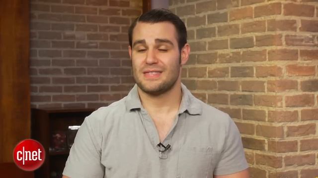 Explained: Blue vs. green iPhone messages смотреть онлайн