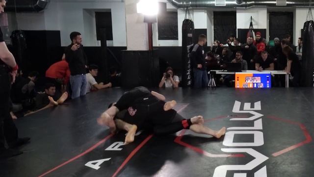 АБДУЛНАЗАРОВ ПАРВИЗ vs БАГОВ ХАБИБ / EVOLVE GRAPPLING CUP NoGi смотреть онлайн