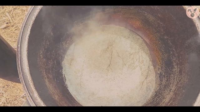 Как вскипятить воду в казане на костре. Лайфхак от Smachno. смотреть онлайн