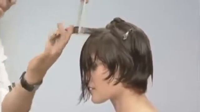 Стрижка каре с удлинением на лицо. Как стричь каре видео смотреть онлайн