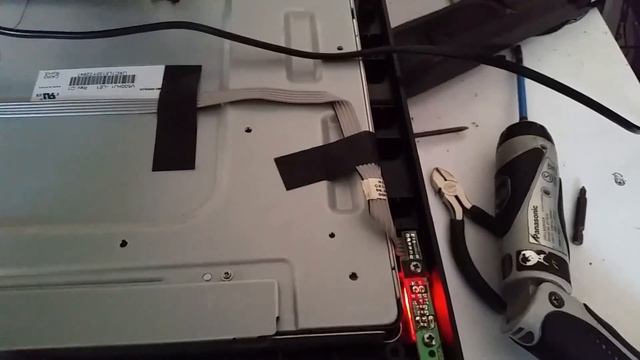 TELEFUNKEN T50FX985LPS LED TV repair connector problem. Board related to t-con смотреть онлайн