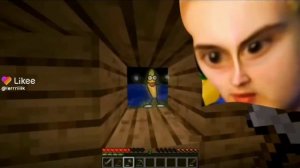 мама шила мне штаны из берёзовой коры чтобы попа не потела и не кусали коморы