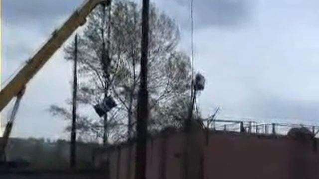 перегрузка бочек с бензином смотреть онлайн