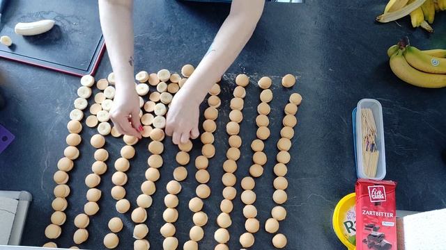 14 Февраля - день влюблённых, Рецепт, Готовлю вкусняшки, печенье ( Piskoty ) с бананом в шоколаде. смотреть онлайн