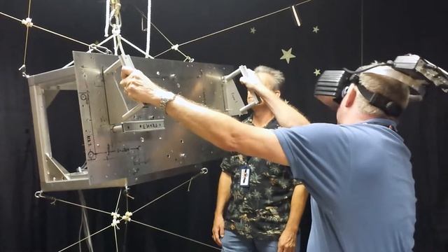 VR тренажёр NASA смотреть онлайн