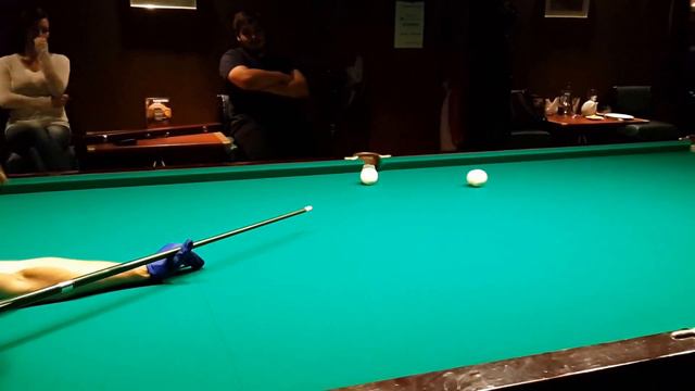 Прохор забил шар в игре в свободную пирамиду, русский бильярд