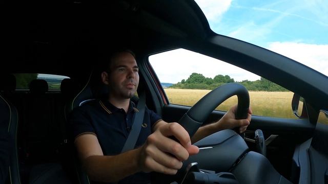 Kia EV6 GT im (ganz) kurzen Test: 0-100 km/h, Beschleunigung, Sound & Antrieb mit 582 PS | Review смотреть онлайн