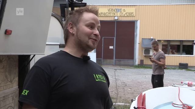 SATUHÄÄT 2015: Jarona ja Lauri - webisodi Latela смотреть онлайн